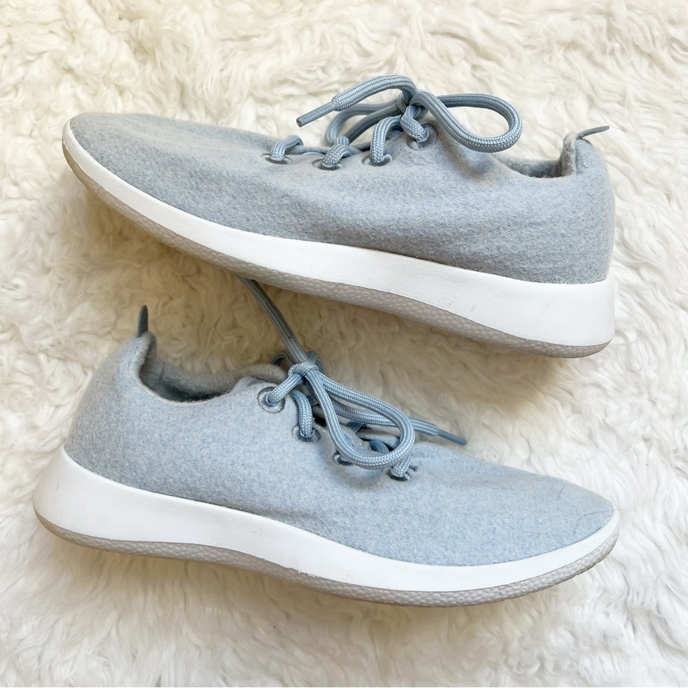 ALLBIRDS women’s wool runner shoes size 8 baby blue MSRP $98 - Picture 1 of 9